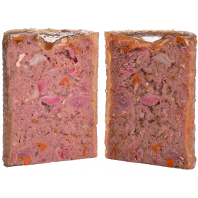 Холистична консервирана храна за кучета Brit Fresh Duck with Millet със 66% прясно патешко месо, 8% просо и 4% моркови